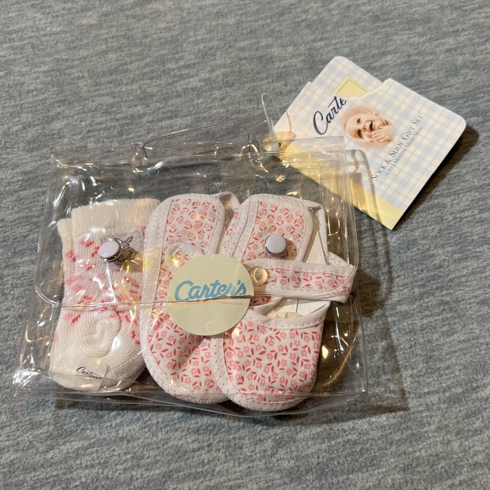 Carter’s vintage sock‎ & shoe gift set infants baby 0-3 months pink floral new